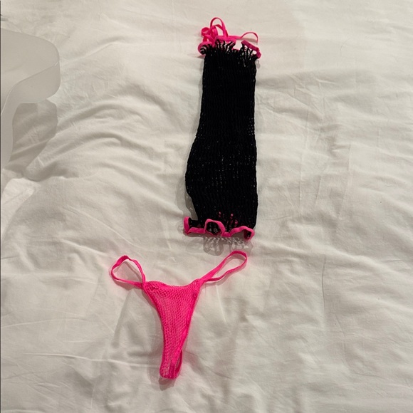 Music Legs Black and Pink Mesh dress - Picture 5 of 5